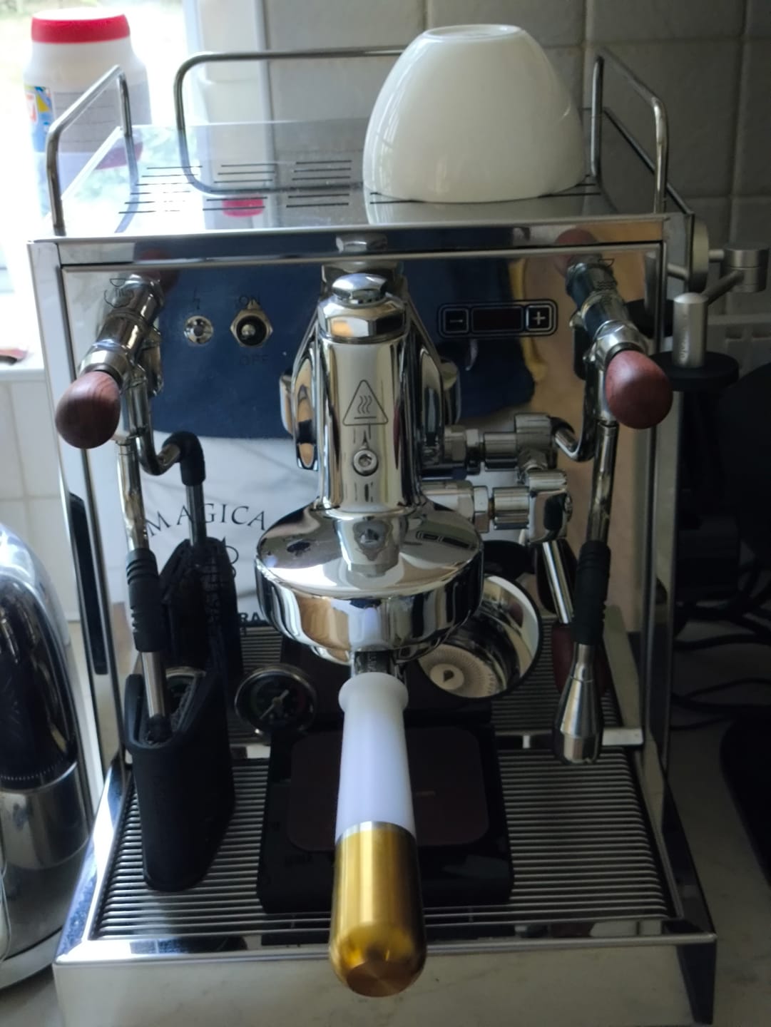 Customer photo review of Bottomless LM/E61/NS/GA Portafilter (Hybrid)