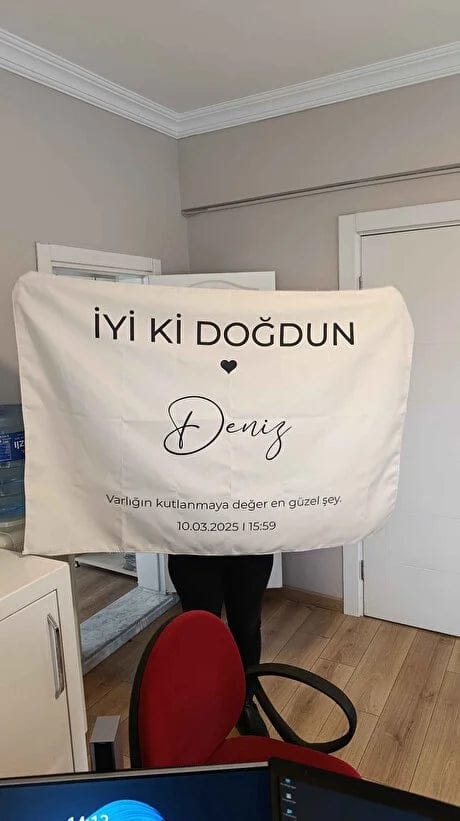 Customer photo review of Doğum Günü Duvar Örtüsü
