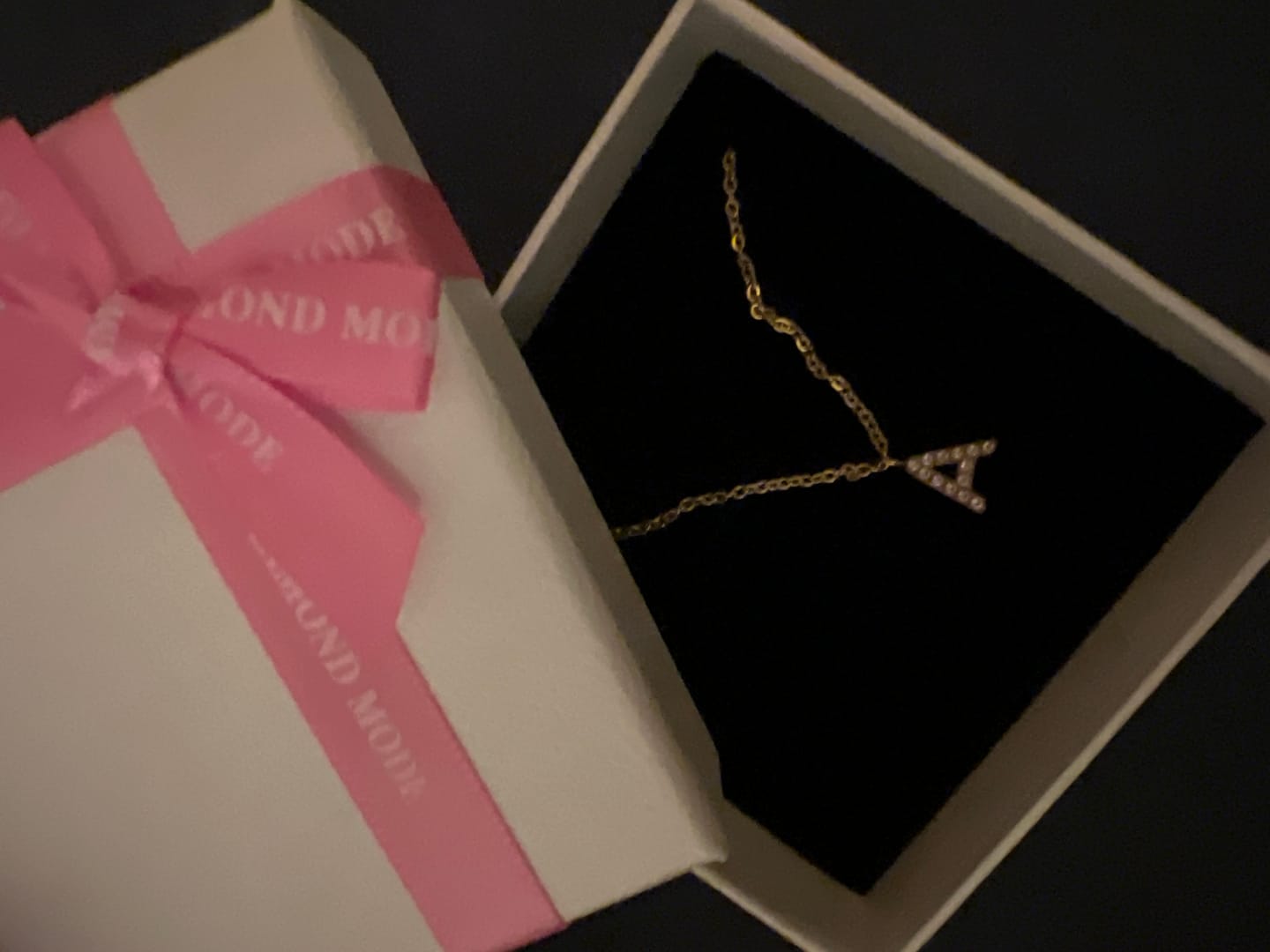 Customer photo review of Filigran Letter Halskette | 18K vergoldet