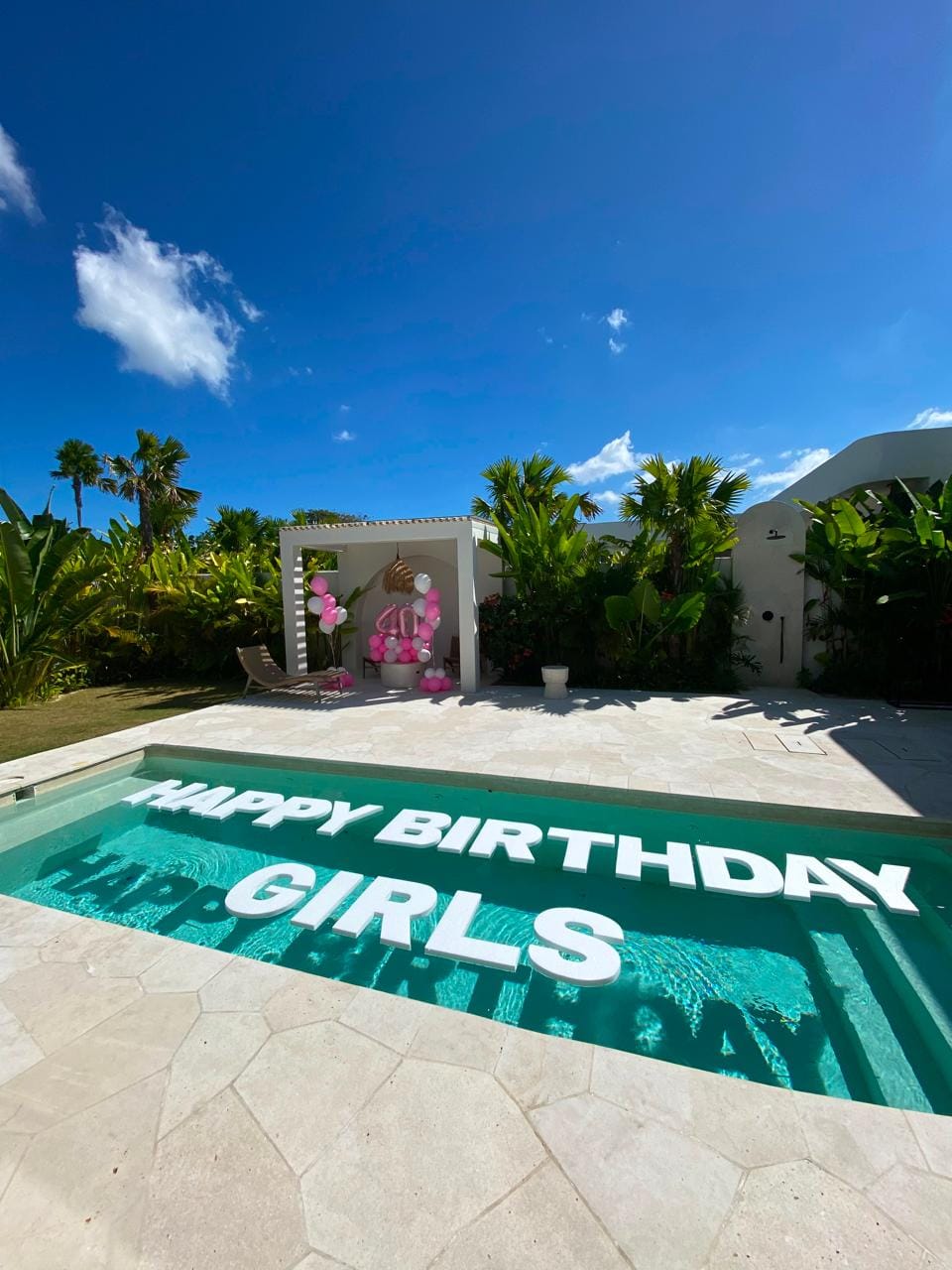 Customer photo review of 🎈 Pool Balloon Decoration Setup
