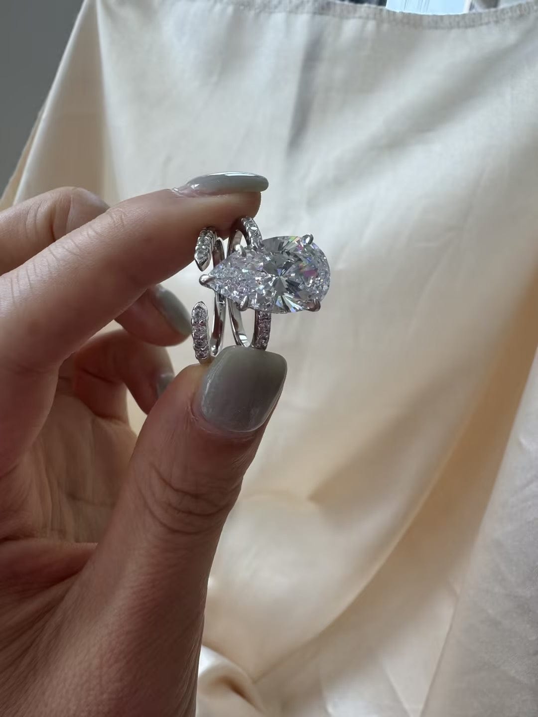 Customer photo review of S925 4.5Ct Pear Cut Wedding Ring & Open Wedding Band Bridal Rings Travel Rings For Her