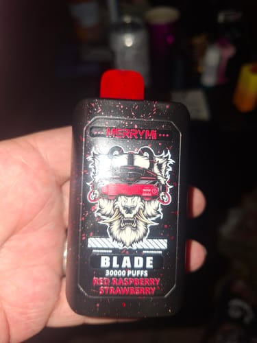 Customer photo review of Merry-Mi - Blade 30K - Puff Jetable / Vape Disposable - 5% nicotine