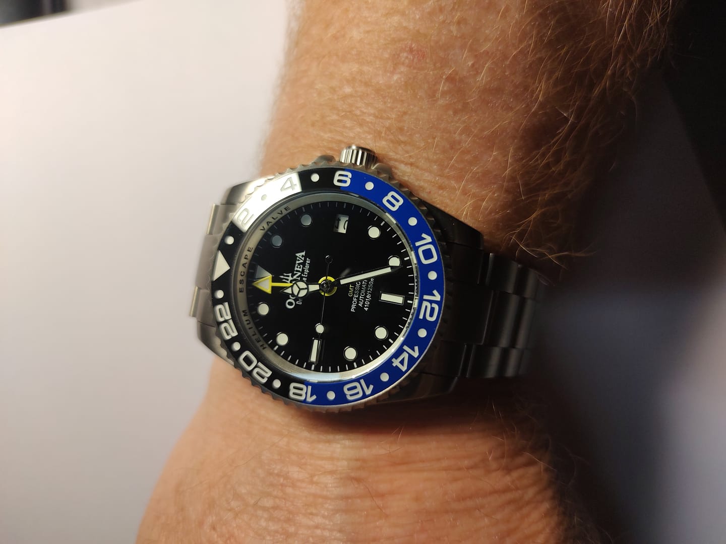 Customer photo review of Oceaneva Men's GMT TITANIUM Automatic Deep Marine Explorer 1250M Black Ceramic Bezel Watch