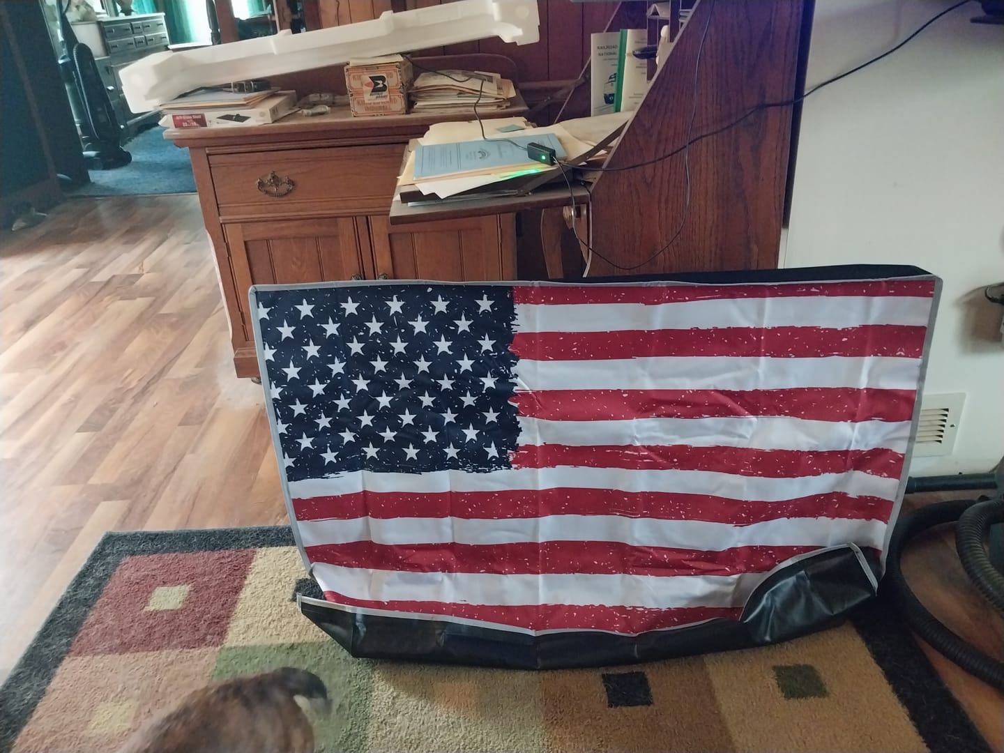 Customer photo review of Outdoor US Flag Waterproof TV Cover