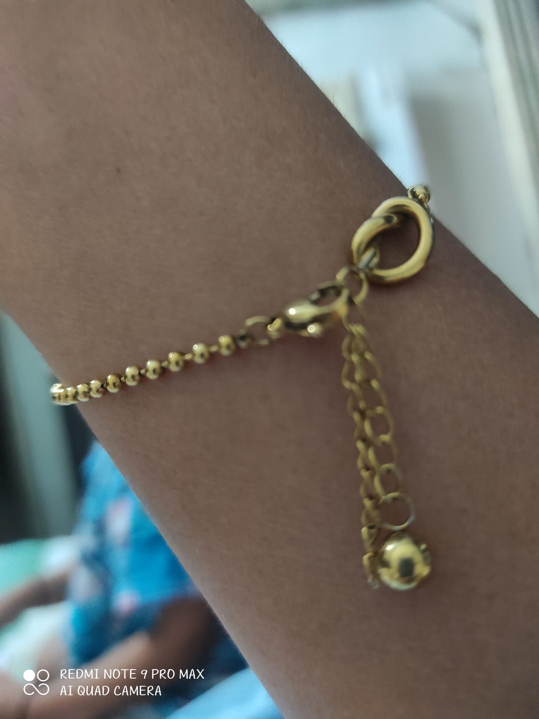 Customer photo review of Minimal Sphere Chain Bracelet