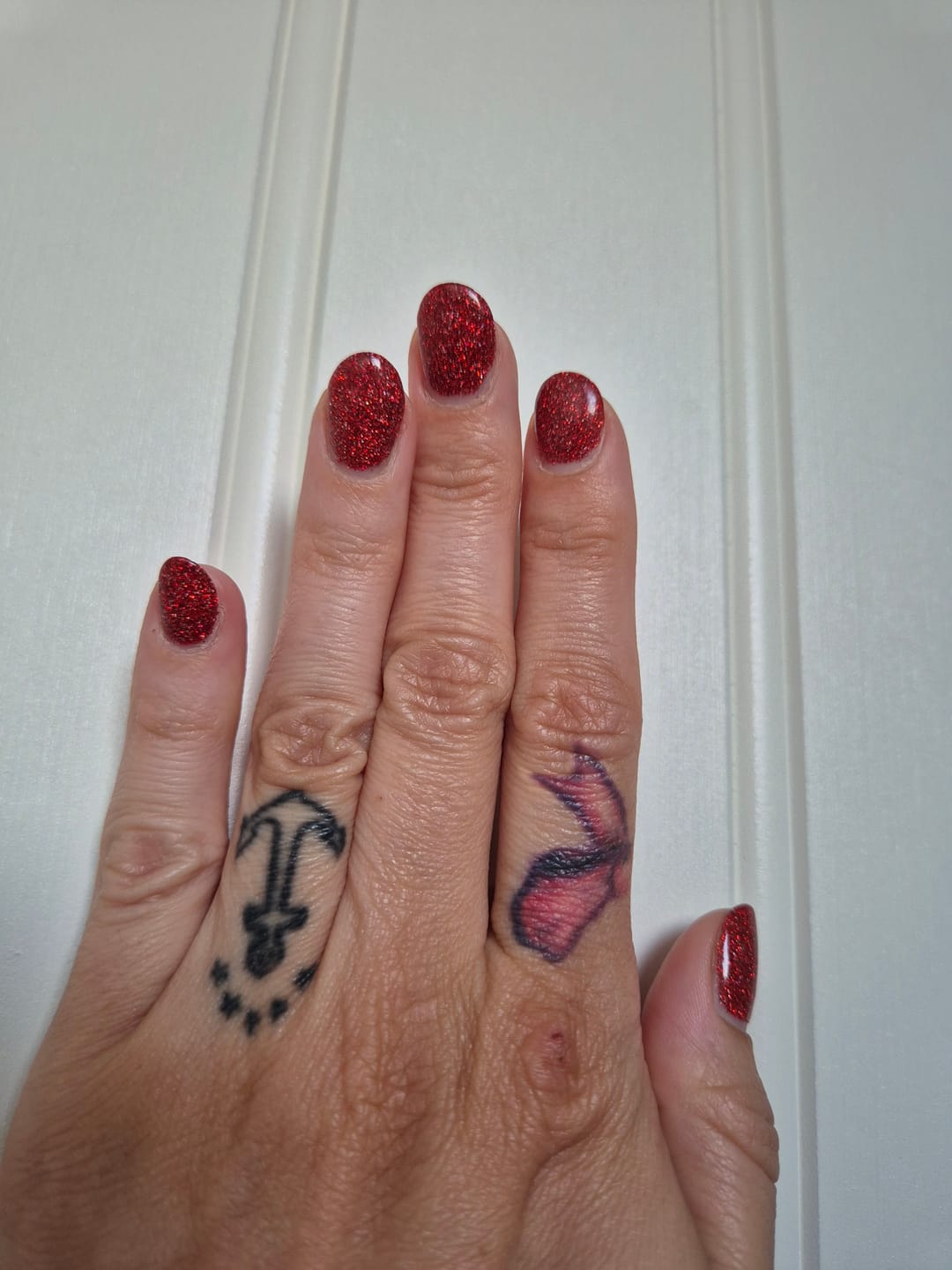 Customer photo review of Ruby Glitter Dipping Powder