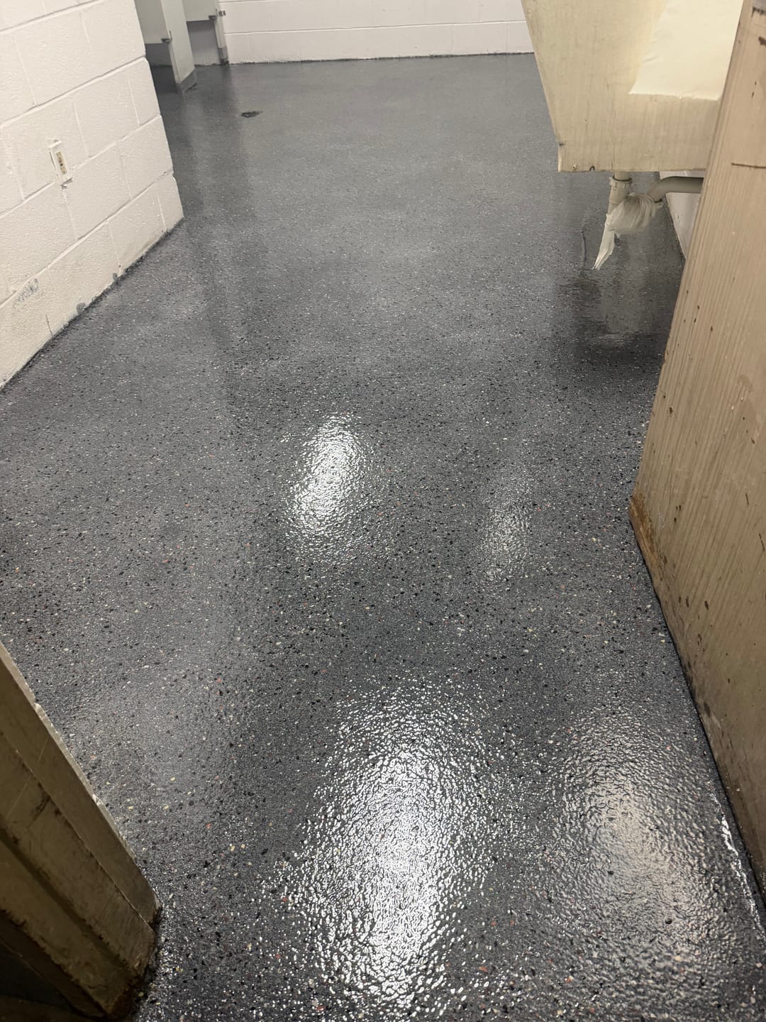 Customer photo review of Epoxy Floor Flakes - Hybrid Stone Collection