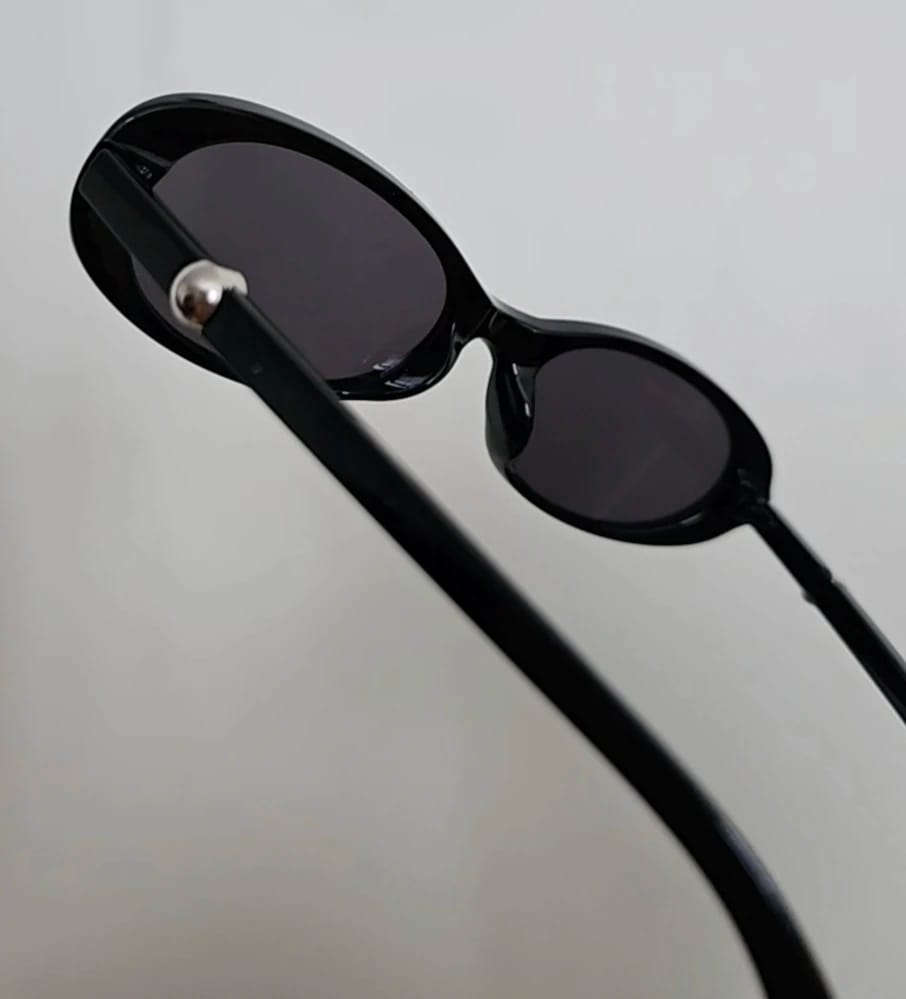 Customer photo review of Lentes de sol - Mary.