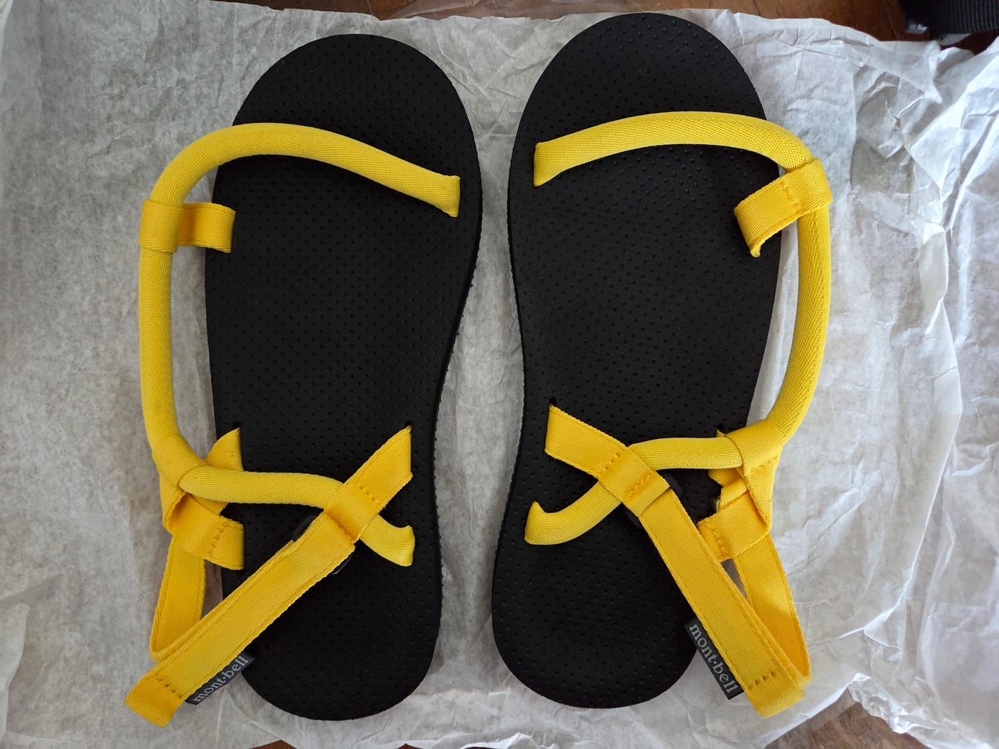 Customer photo review of Montbell Lock-On Sandals Unisex - Black, Dark Navy, Ink Blue, White, Yellow