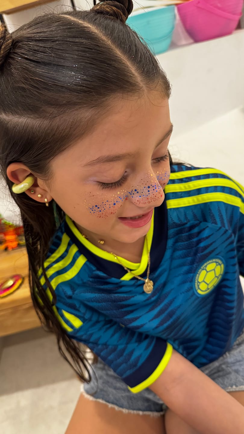 Customer photo review of Stickers Temporales para Apoyar la Tricolor - Nipskin®