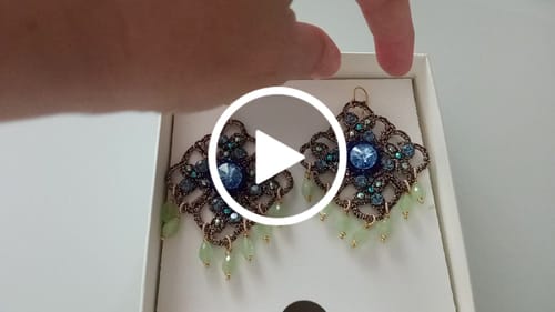 Customer video review of Orecchini Mizzica