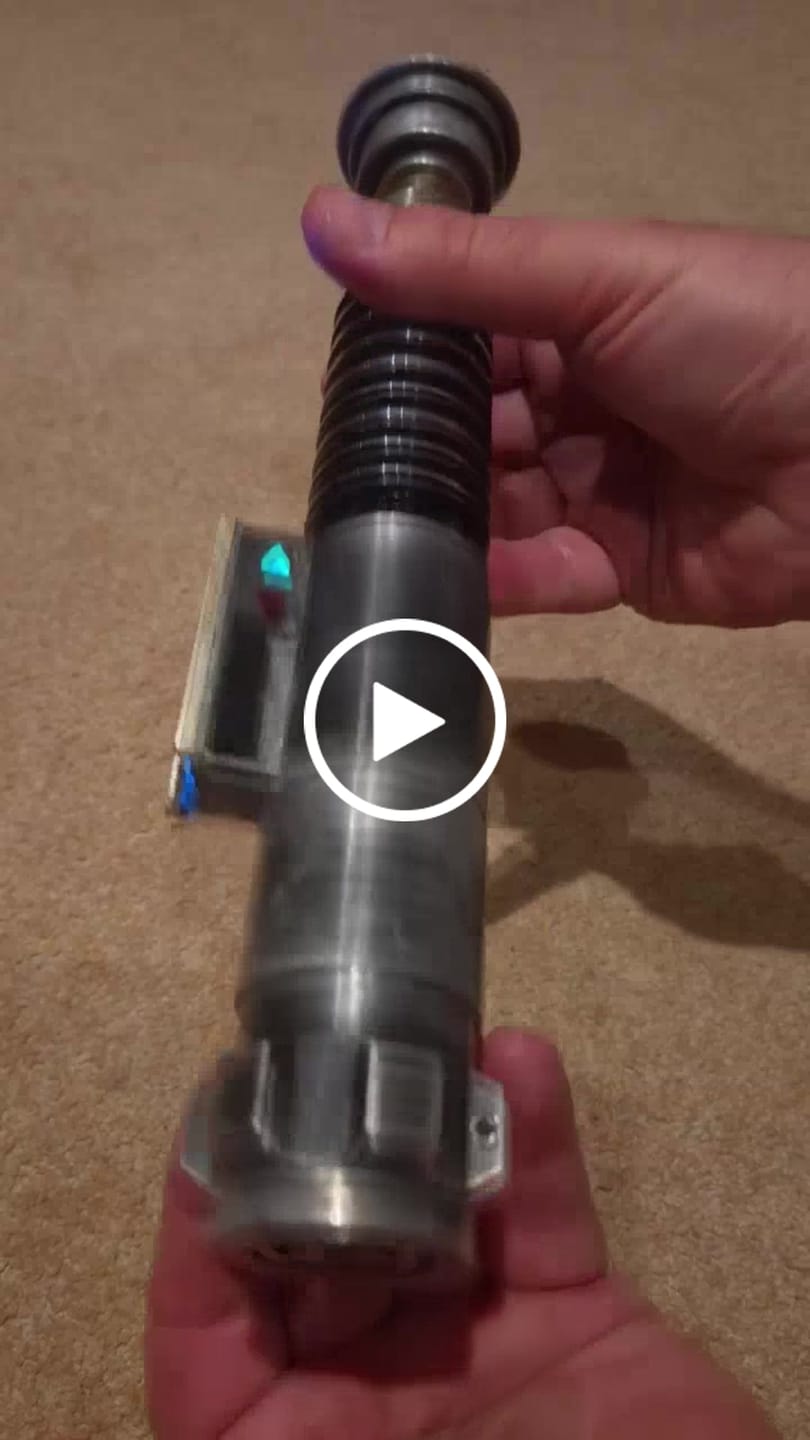 Customer video review of Thin Neck Saber - Model Luke