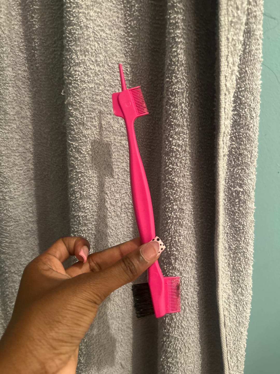 Customer photo review of BE U - 4 In 1 Edge Brush Assort (Brush, Comb, Pin, & Spatula)