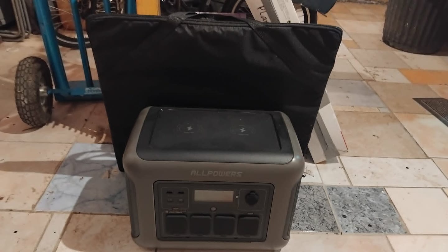 Customer photo review of ALLPOWERS R1500 Station électrique portable 1800W 1152Wh Batterie LiFeP04