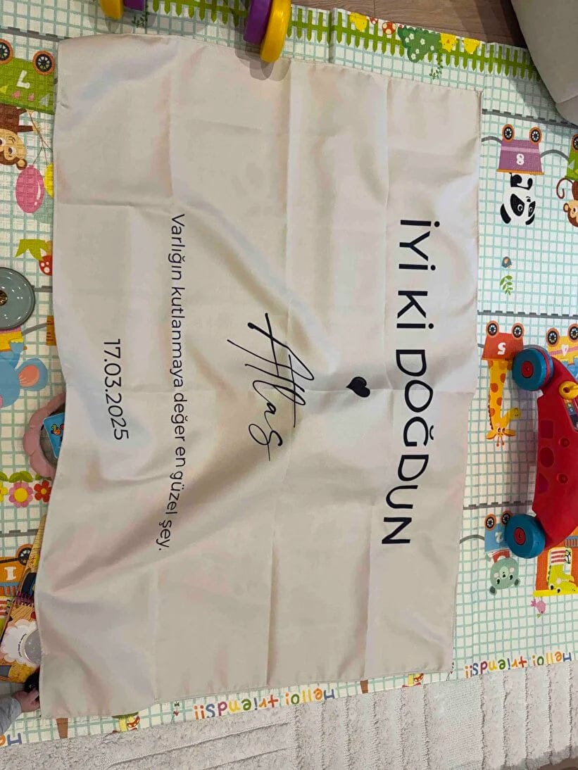 Customer photo review of Doğum Günü Duvar Örtüsü