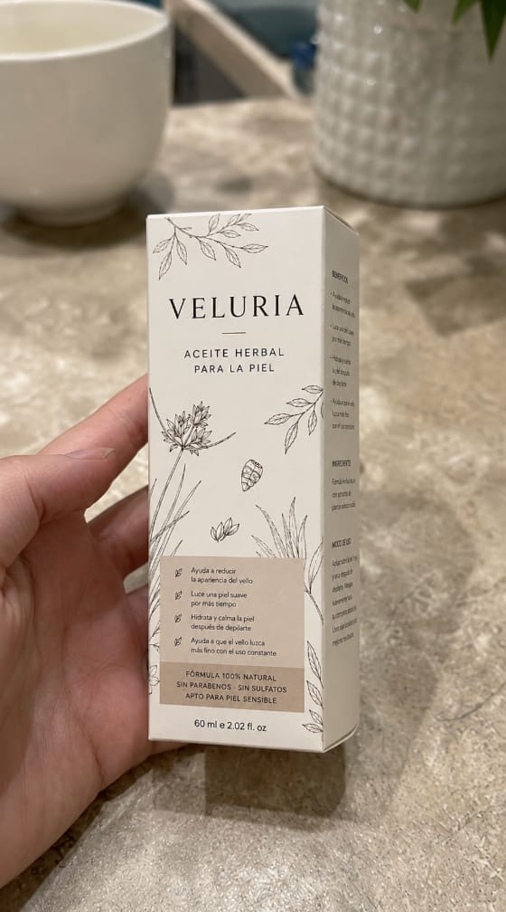 Customer photo review of Aceite Reductor de Vello Facial — Fórmula 100% Natural