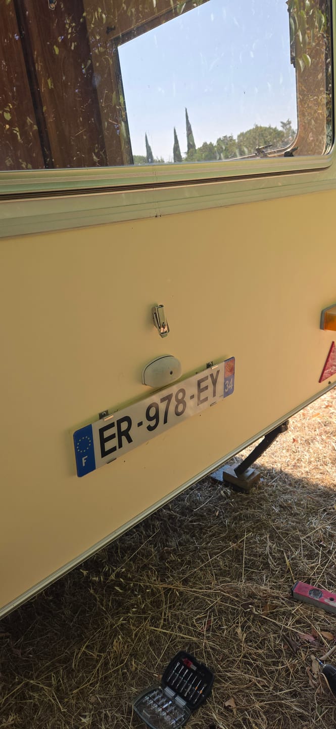 Customer photo review of Plaque auto plexiglass homologuée