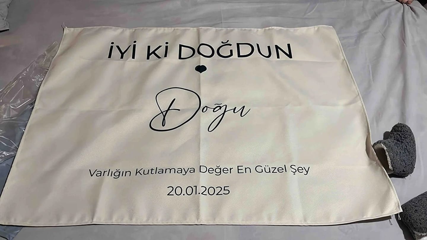 Customer photo review of Doğum Günü Duvar Örtüsü