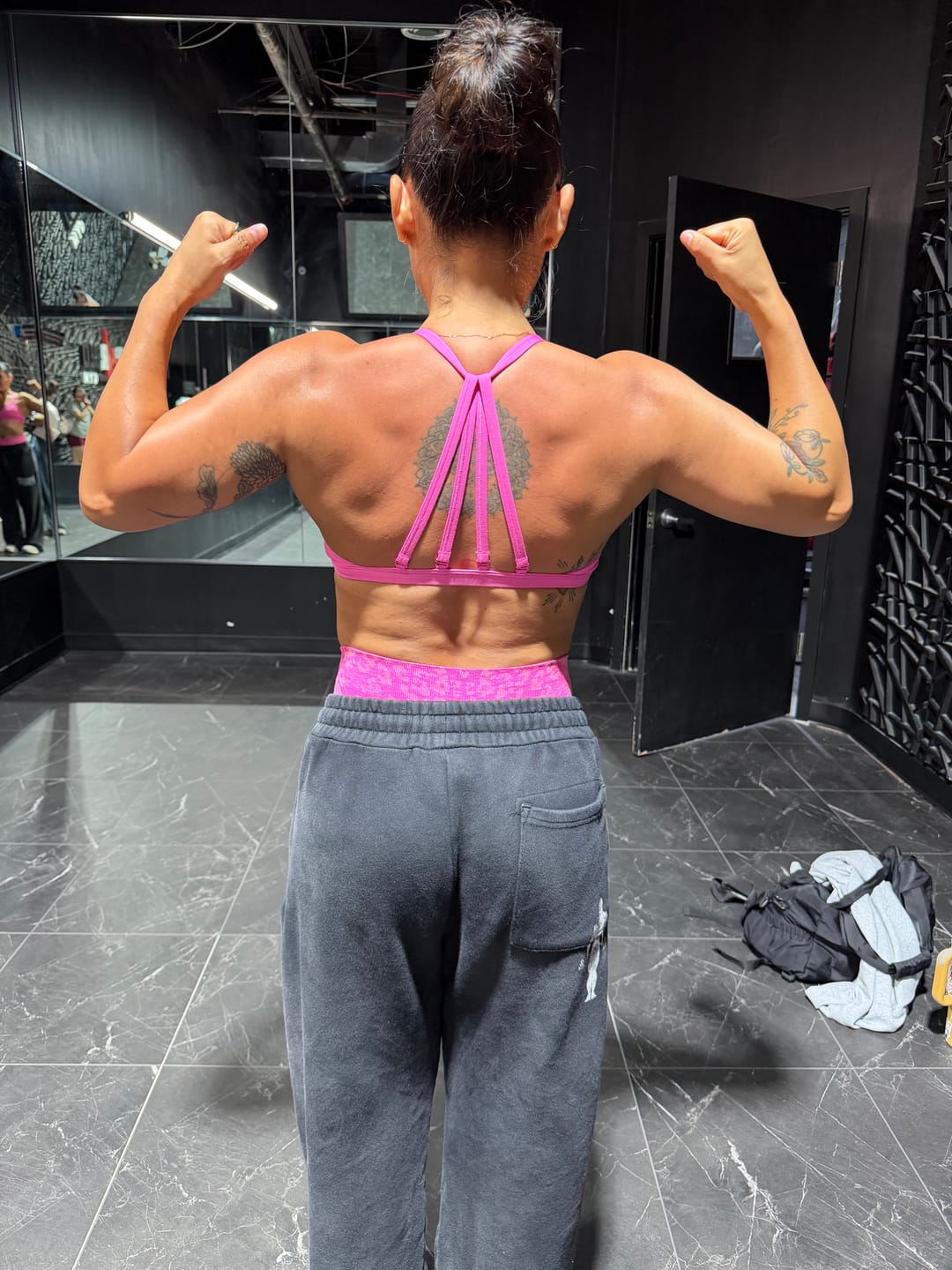 Customer photo review of 2052 - Gold's Iron Legacy Heritage Sweats