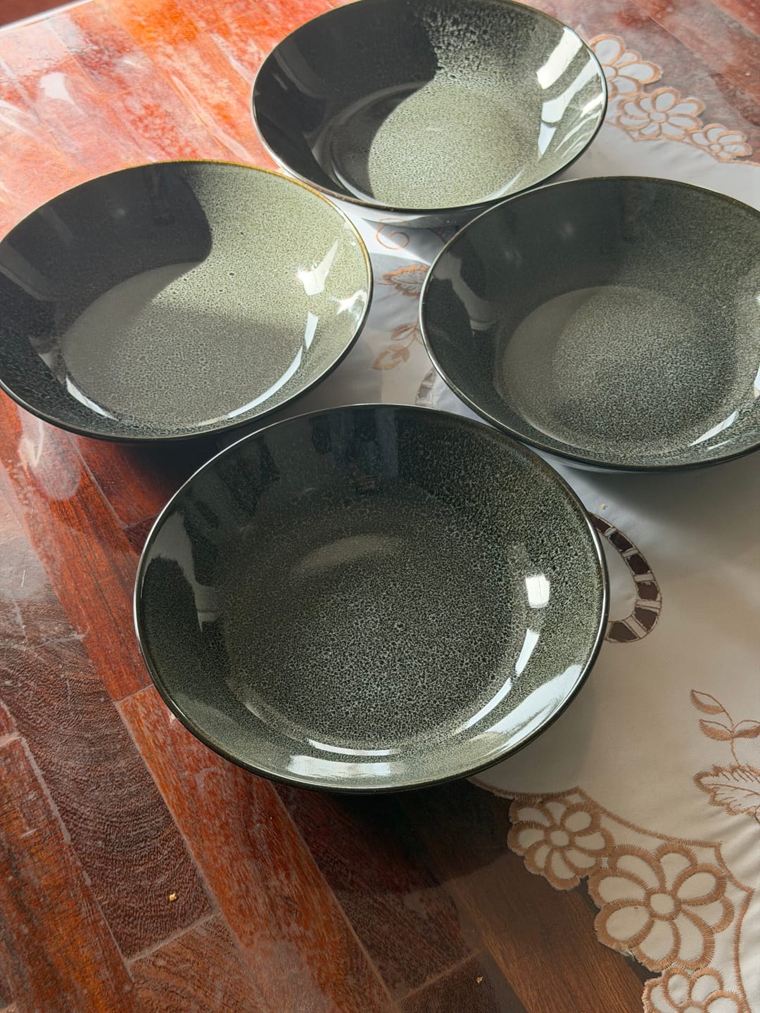 Customer photo review of Sakura Lava Black Reactive Glaze