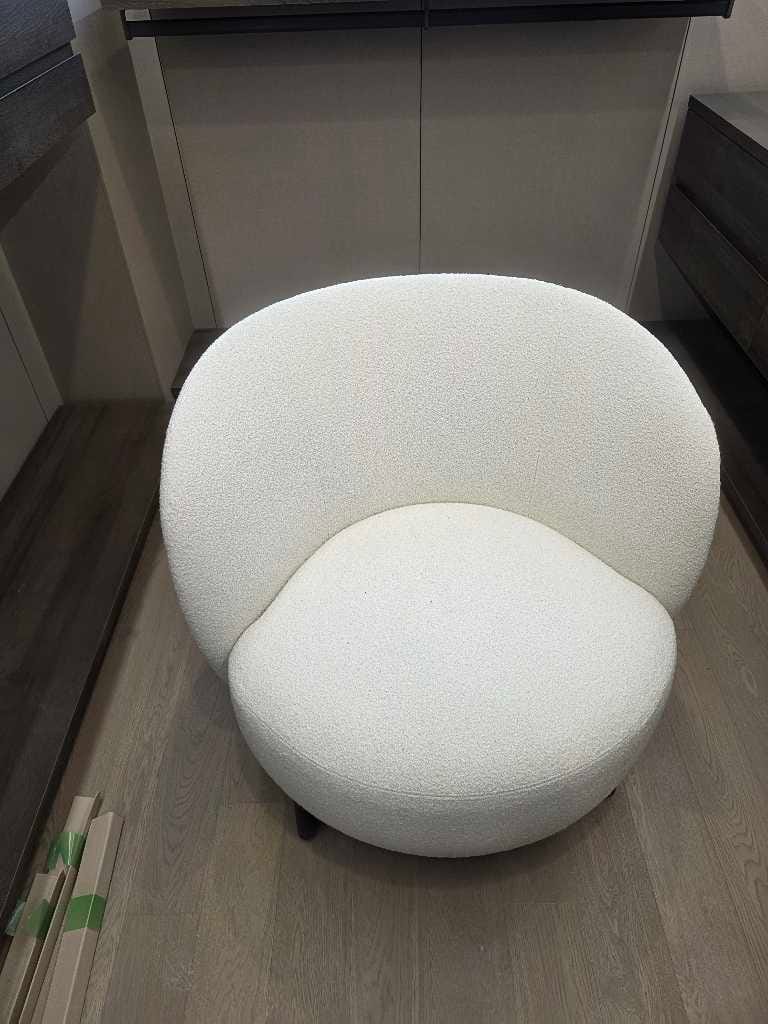 Customer photo review of Lunam Armchair