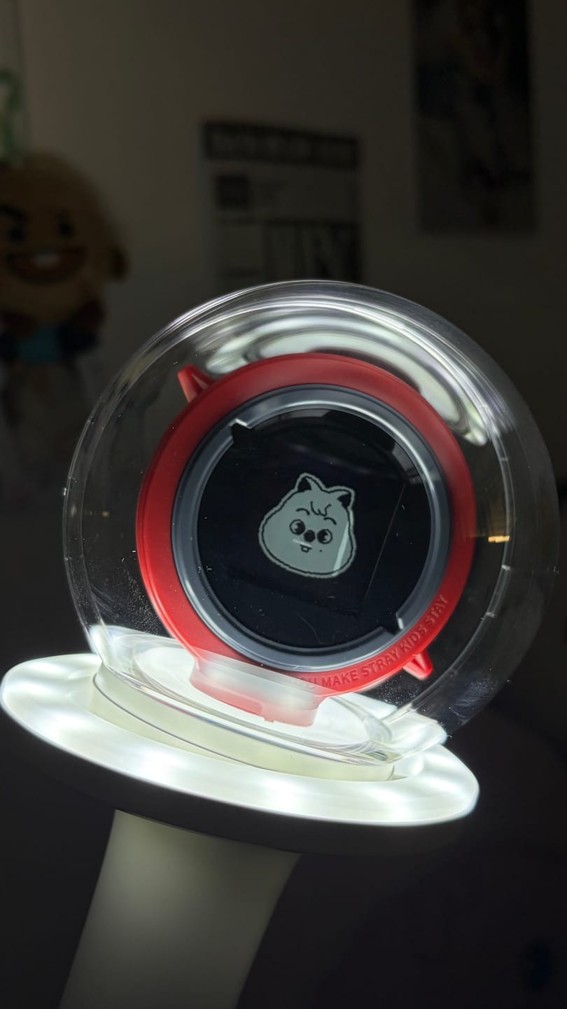 Customer photo review of STRAY KIDS - OFFICIAL LIGHT STICK VER.2