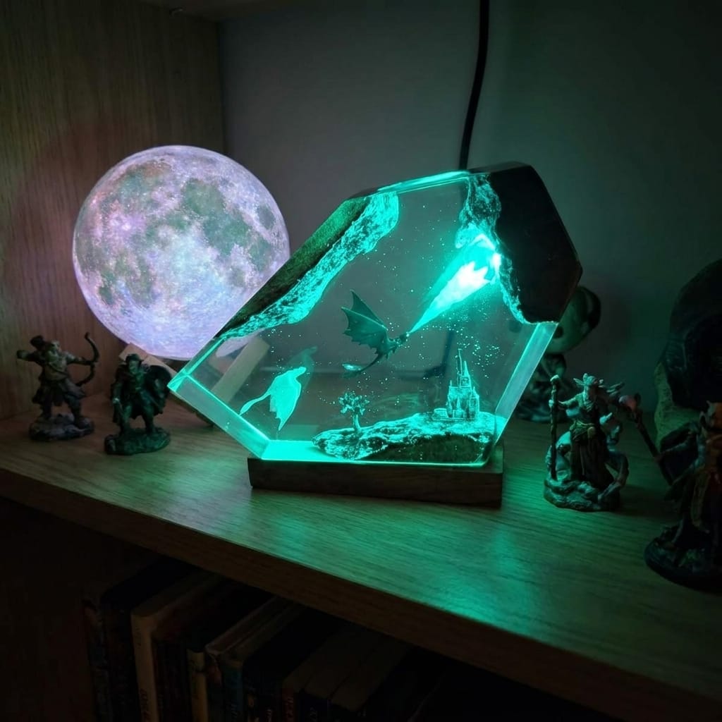 Customer photo review of Dragon Glow - El Yapımı LED Reçine Gece Lambası