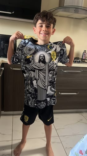 Customer photo review of Brazil "Jesus" Premium Kids Size Kit