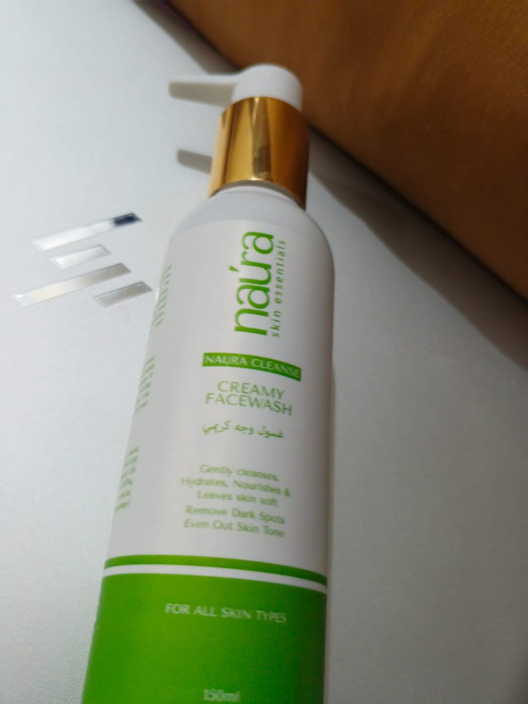 Customer photo review of Naura Cleanse Creamy Facewash 150ml