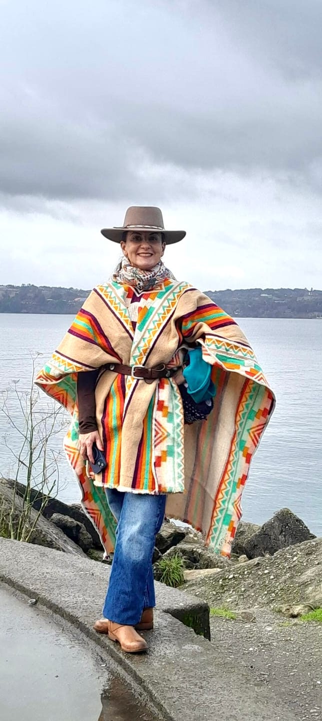 Customer photo review of PONCHO PREMIUM TACORA CON CAPUCHA