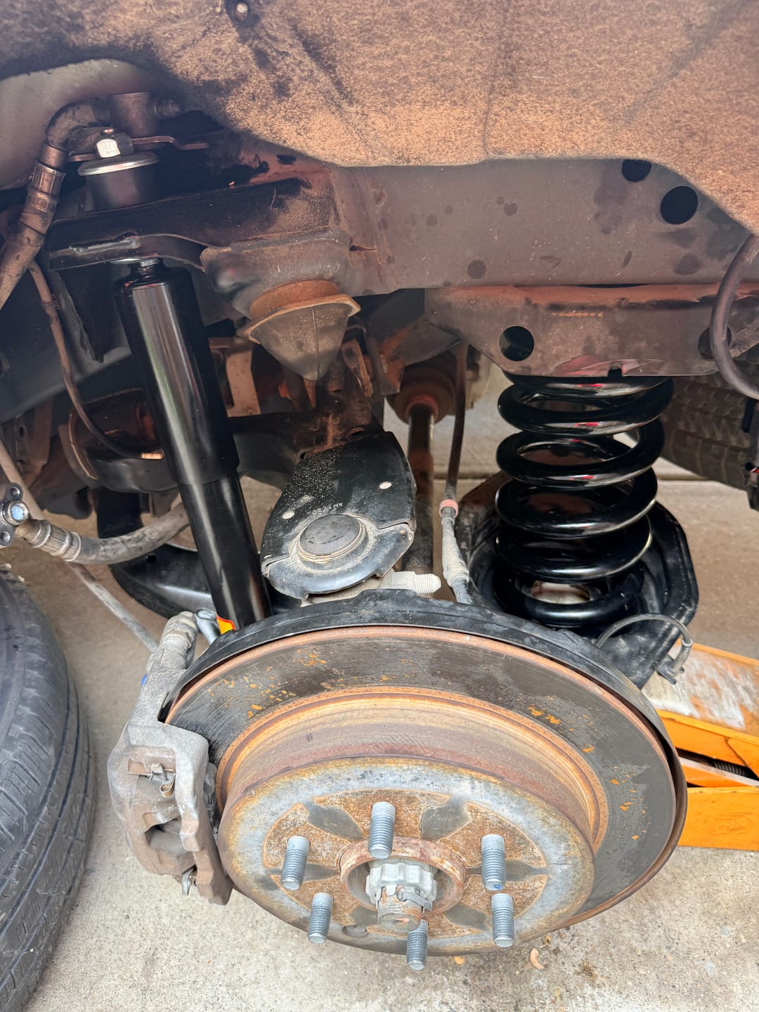 Customer photo review of 2011-2013 Infiniti QX56 with Hydraulic Body Motion Control 4 Wheel Conversion Kit (QX24F)