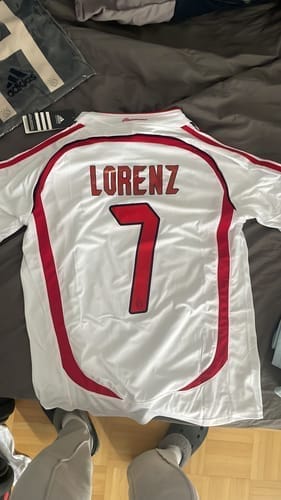 Customer photo review of 06/07 AC Milan Away Premium Kit