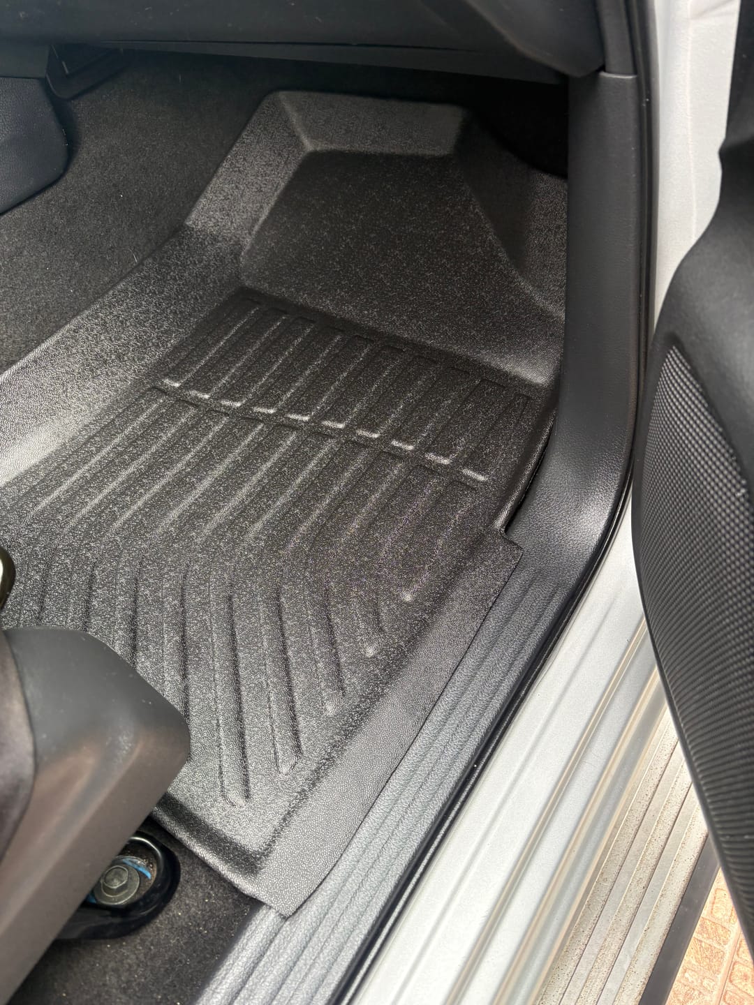 Customer photo review of Pisos Calce Perfecto NISSAN NP300 años 2015 al 2020