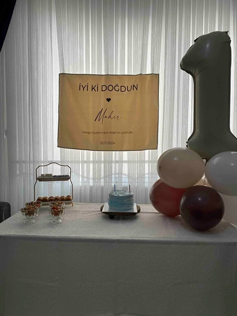 Customer photo review of Doğum Günü Duvar Örtüsü