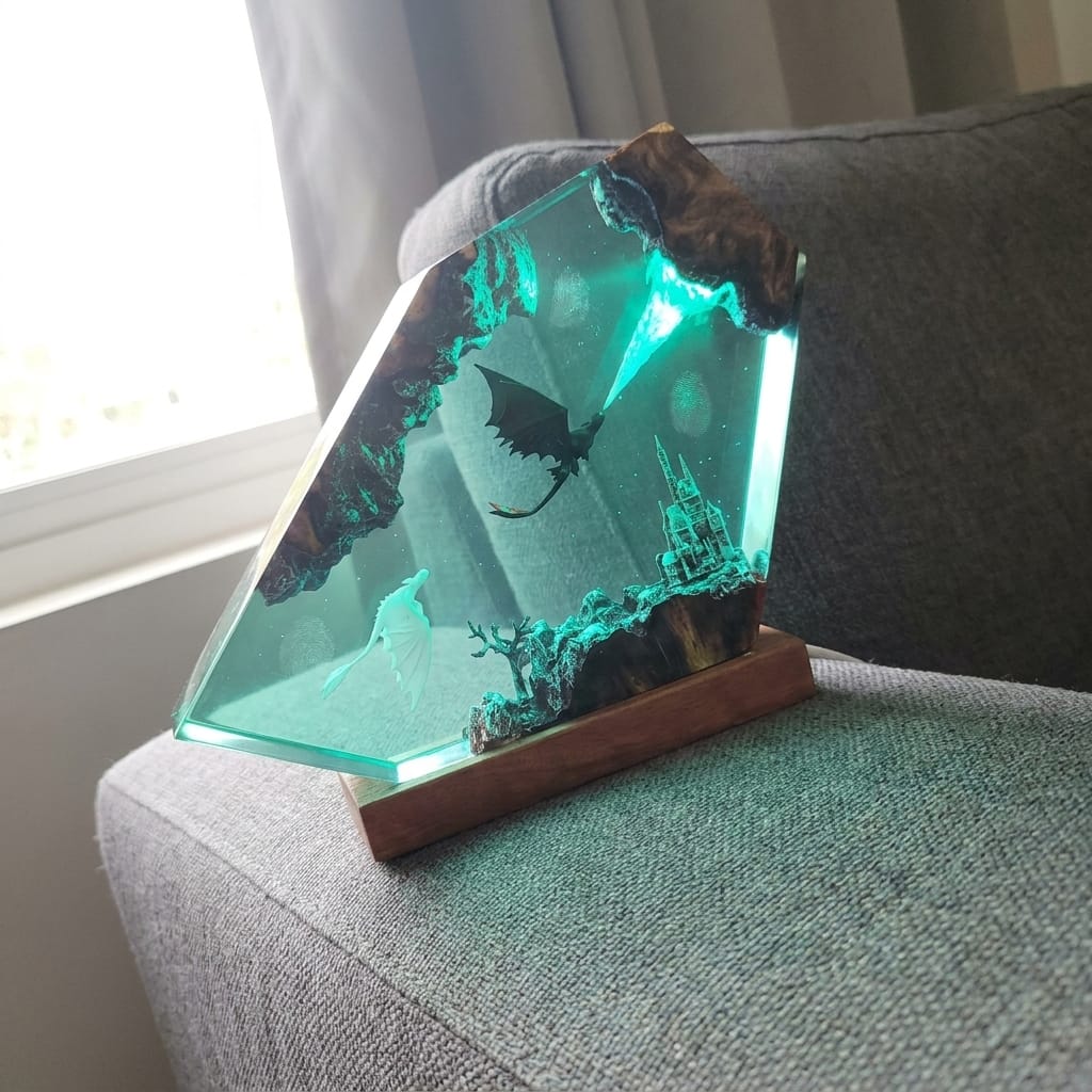 Customer photo review of Dragon Glow - El Yapımı LED Reçine Gece Lambası