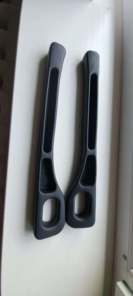 Customer photo review of BOLTHUT™ Car Seat Gap Filler — Leather Console Gap Plug, 2-Pack