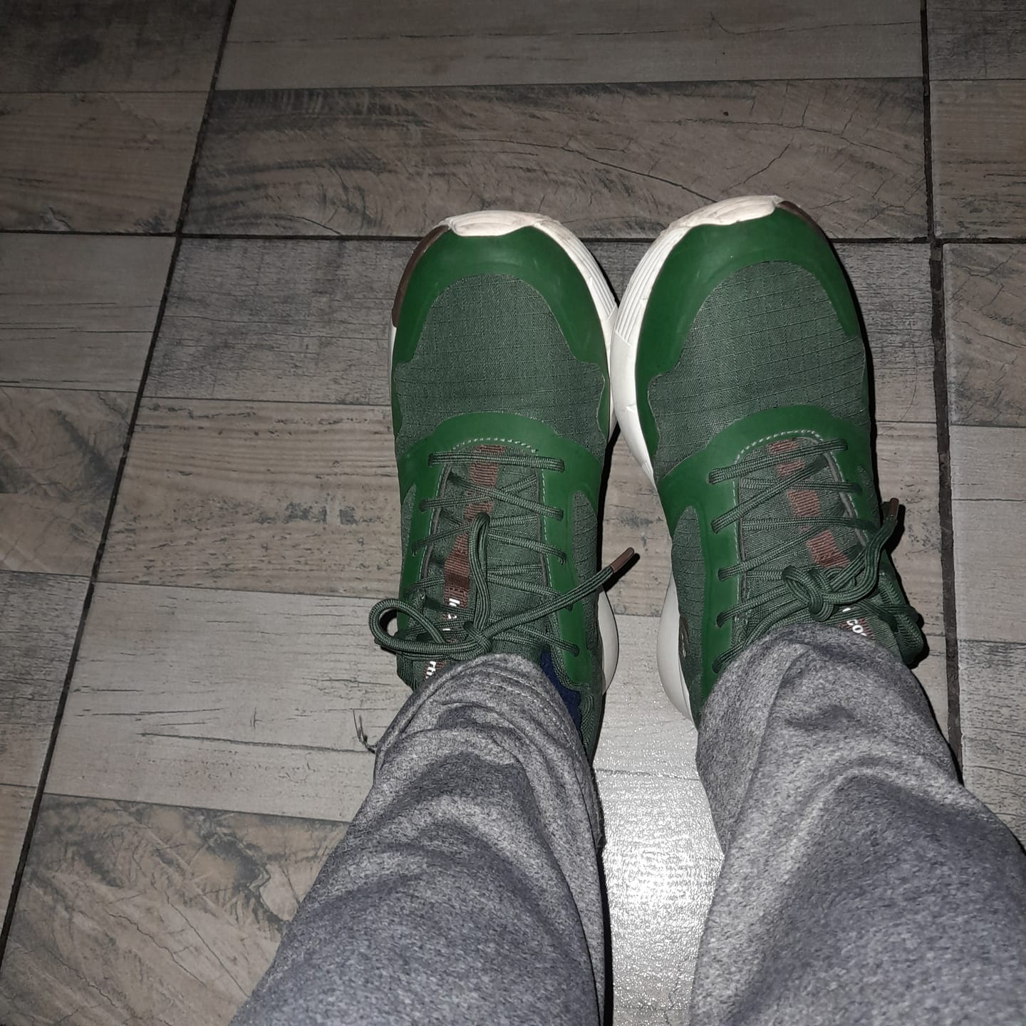 Customer photo review of Zapatillas Le Coq Sportif Omega X Sport Verde Marrón Crudo