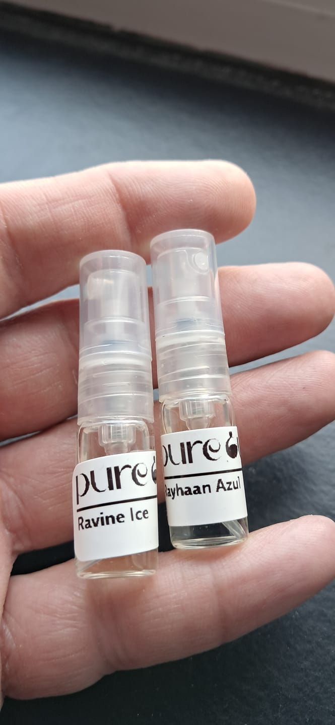 Customer photo review of Rayhaan - Sample Service 2/5/10ML