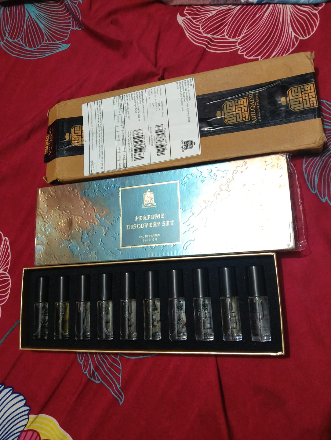 Customer photo review of Perfume Sample Discovery Set – 10 Mini Perfume Sprays (6ml Each)