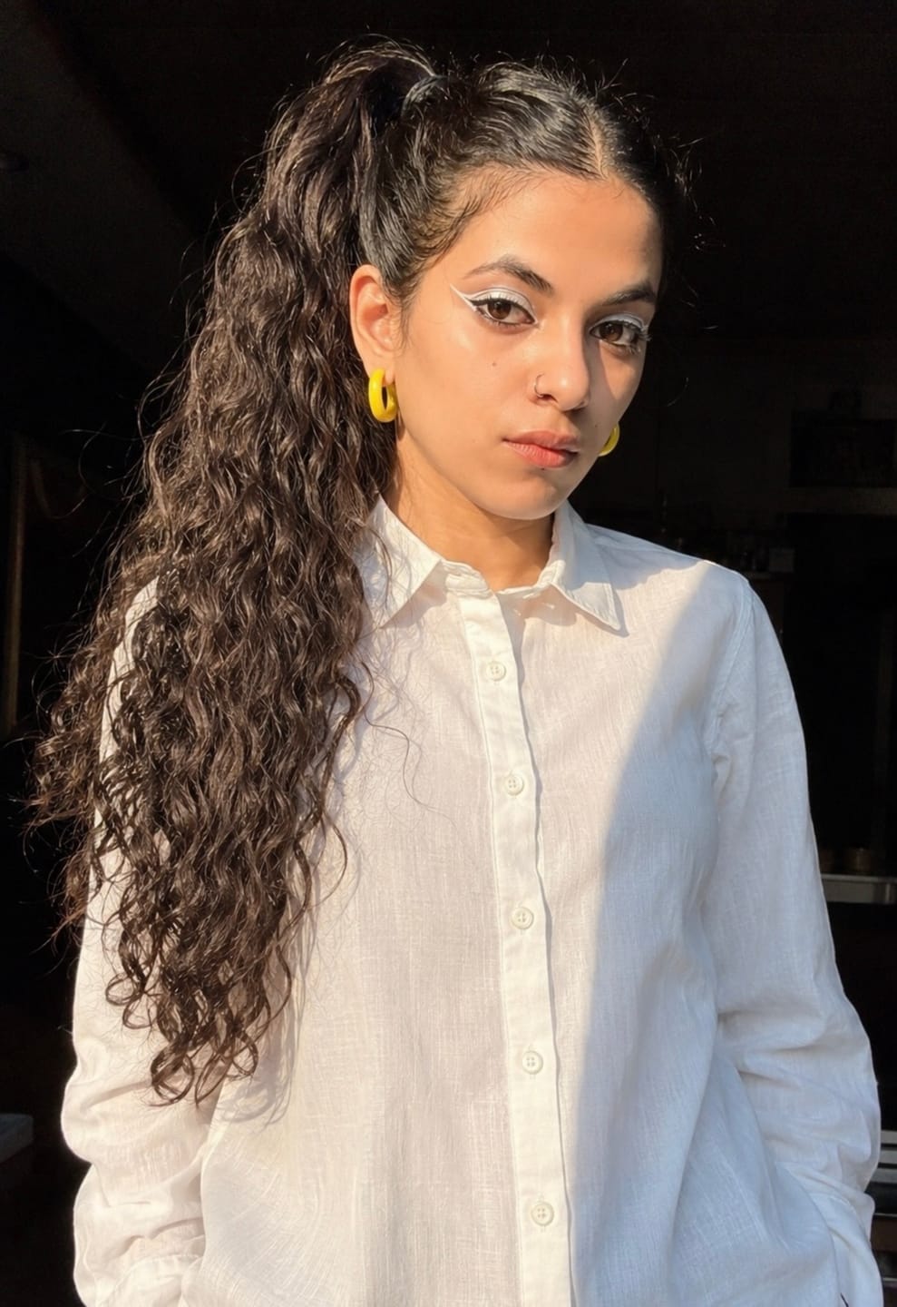 Customer photo review of Women White Airy-Linen Shirt