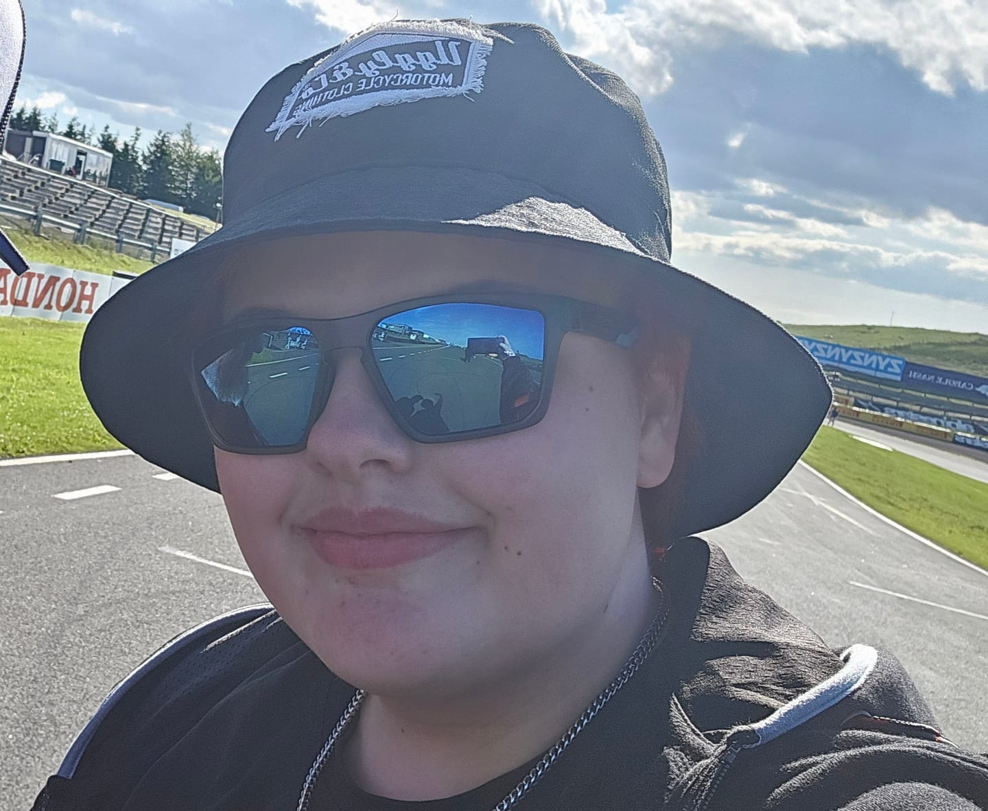 Customer photo review of Black Diamond Bucket Hat