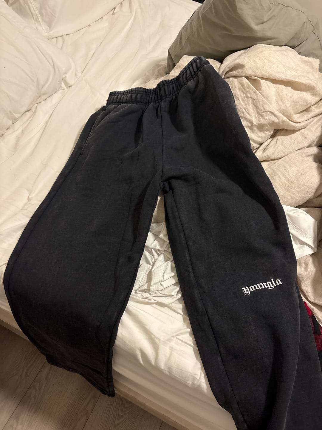 Customer photo review of 2129 - Core Baggy Sweats