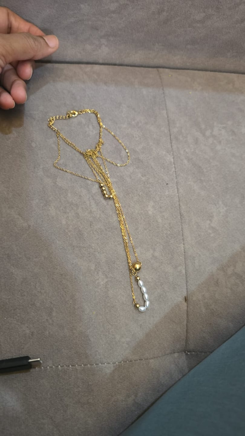 Customer photo review of Penny Elizabeth Three Layer Necklace