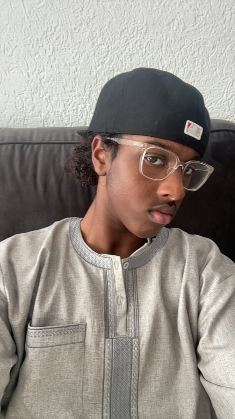 Customer photo review of LA Roses — Black