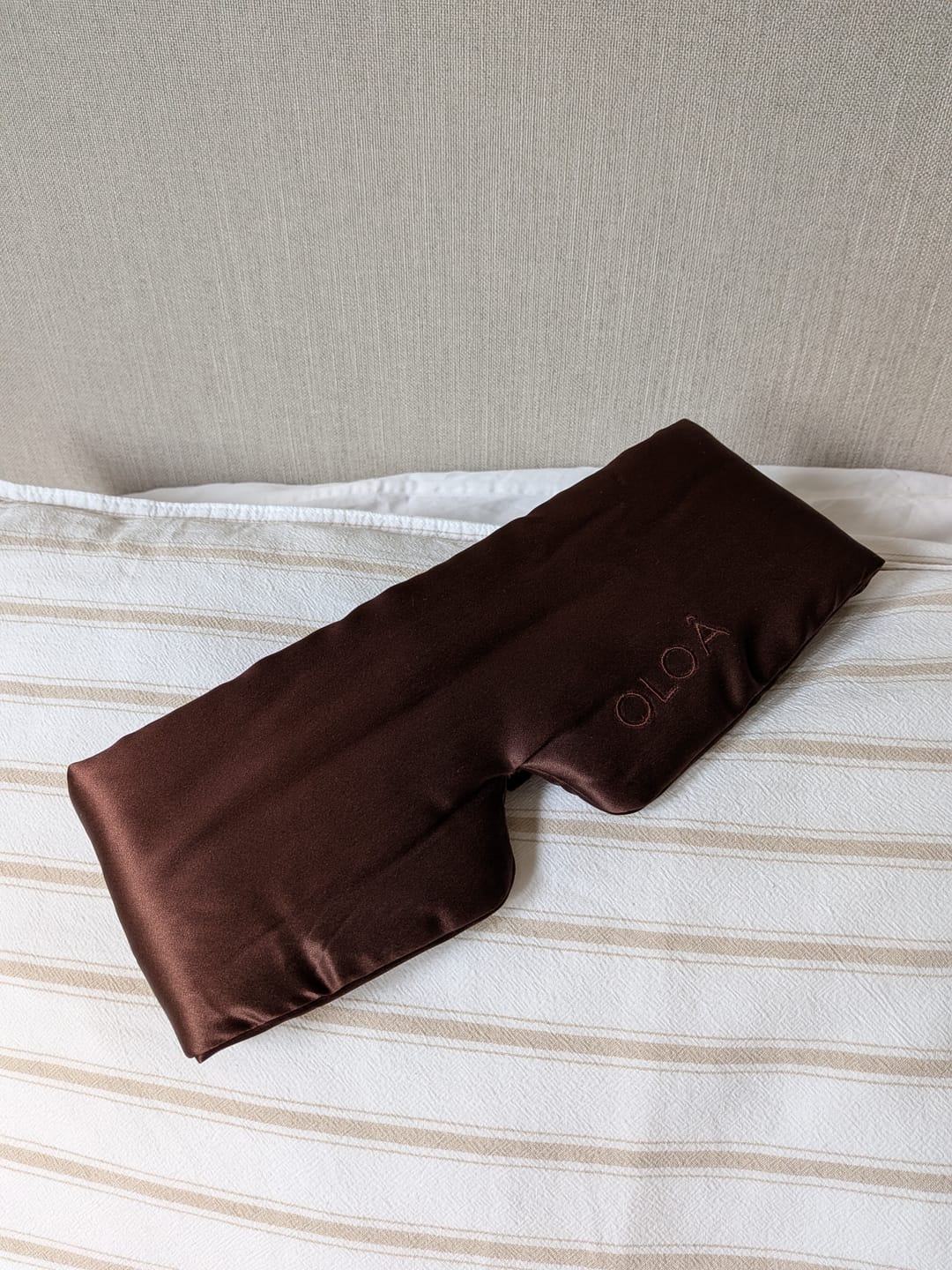 Customer photo review of Mulberry Silk Sleep Mask - Chocolate Glow
