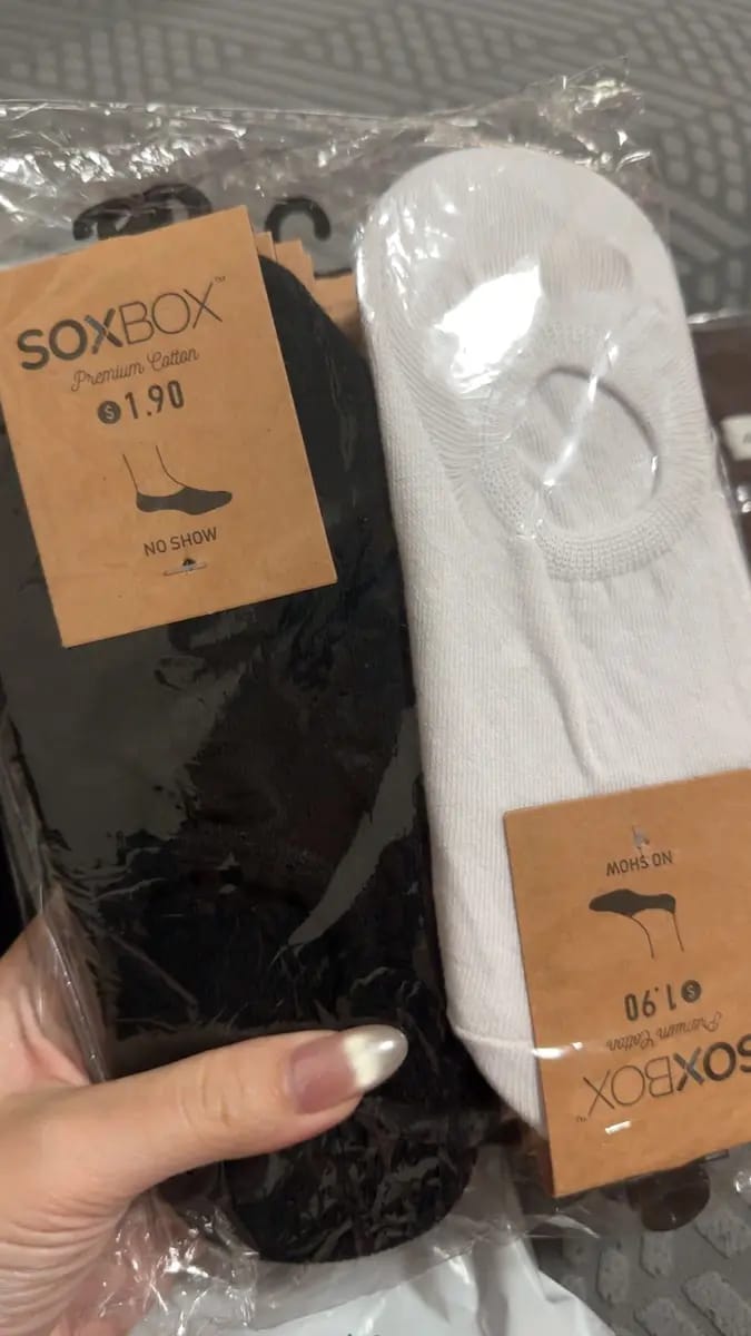 Customer photo review of [5 Pairs] No Show Cotton Socks