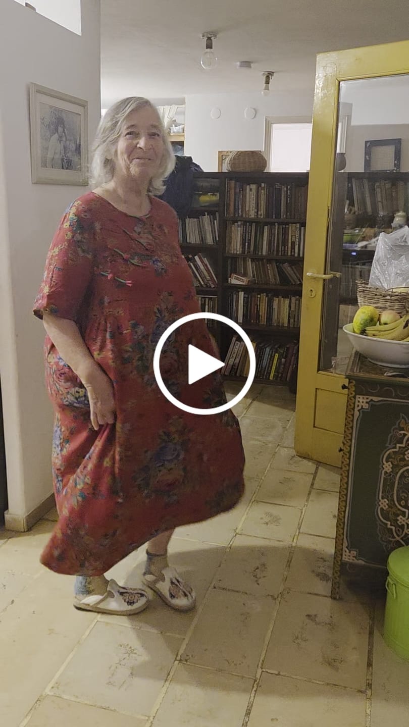 Customer video review of Plus Size Summer Vintage Ethnic Flower Button Loose Dress