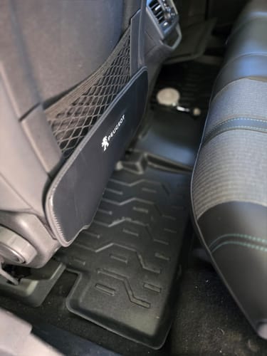 Customer photo review of Pisos Calce Perfecto PEUGEOT 3008 años 2017 al 2024 NO COMPATIBLE PARA GT / GTLINE