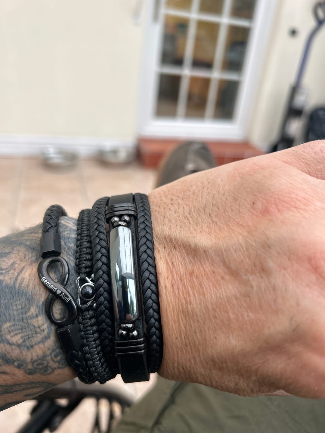 Customer photo review of Buddha Stones Hematite Lazurite Lapis Lazuli Black Glitter Stone Pink Crystal Titanium Steel Leather Strengthen Bracelet