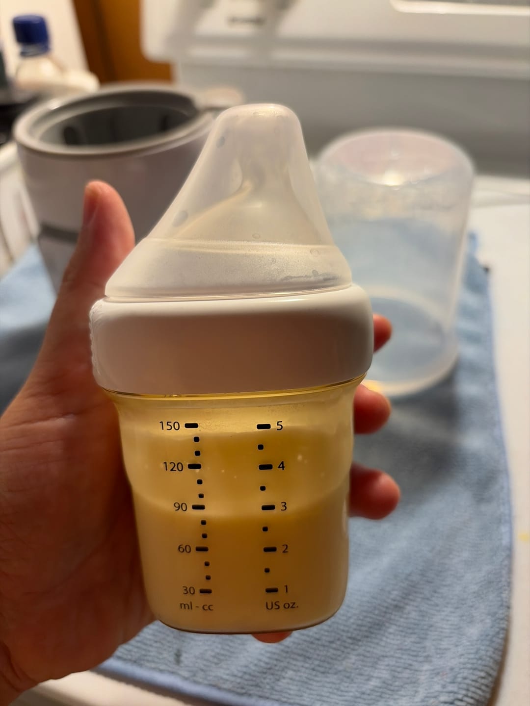 Customer photo review of Hegen First Feeds Bundle (1 to 3 months)